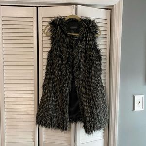 Live A Little Faux Fur Vest‎ SZ SM